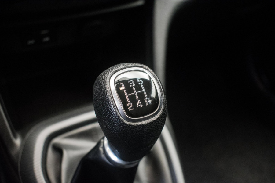 Hyundai i10 1.0i Comfort Luxury NL-auto [ Carplay Cruise Control Parkeersensoren Navigatie DAB+ Airco ]