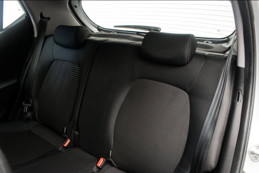 Hyundai i10 1.0i Comfort Luxury NL-auto [ Carplay Cruise Control Parkeersensoren Navigatie DAB+ Airco ]