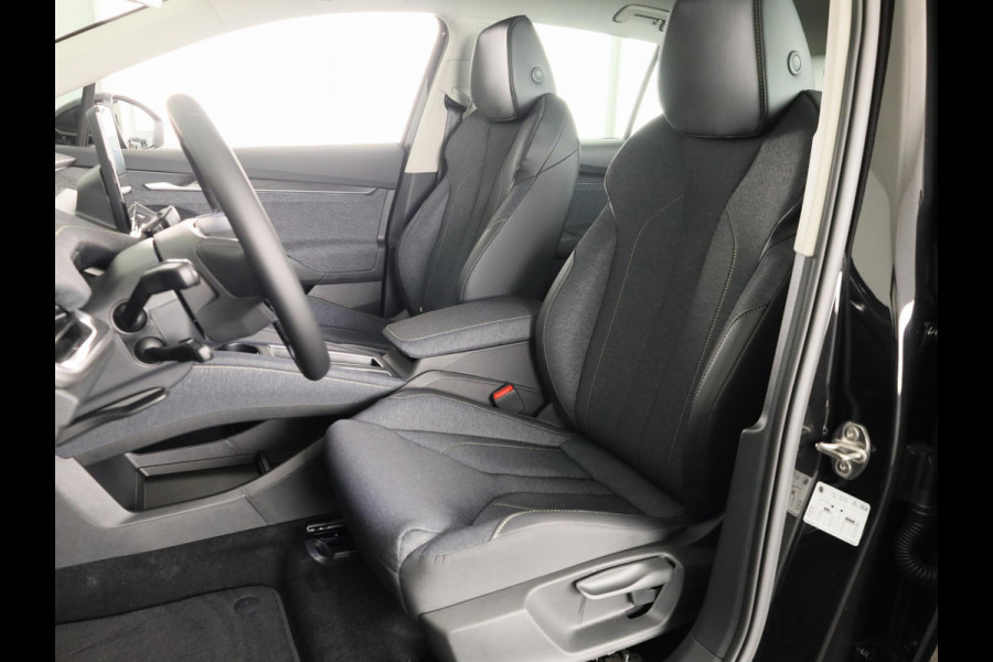 Škoda Elroq 60 Business Edition 204 pk | Trekhaak wegklapbaar | Lichtmetalen velgen 20 inch Vega