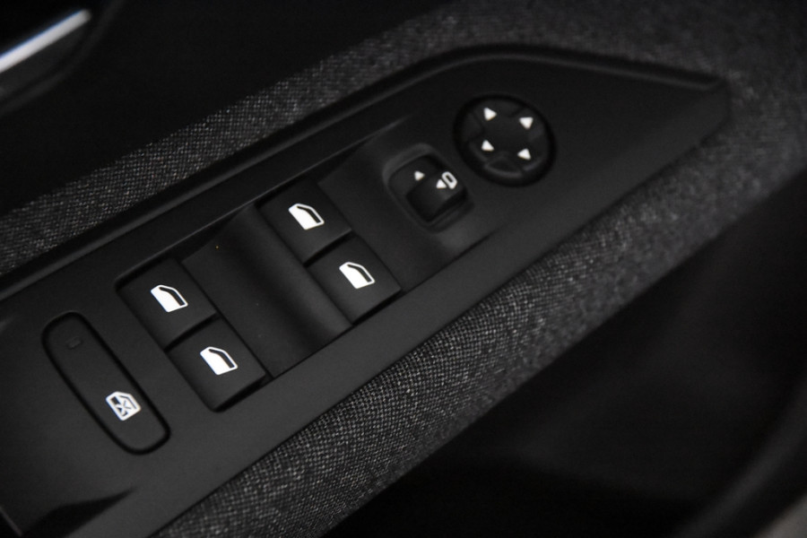 Peugeot 3008 Active 130 *1ste Eigenaar*Navigatie*Camera*Carplay*