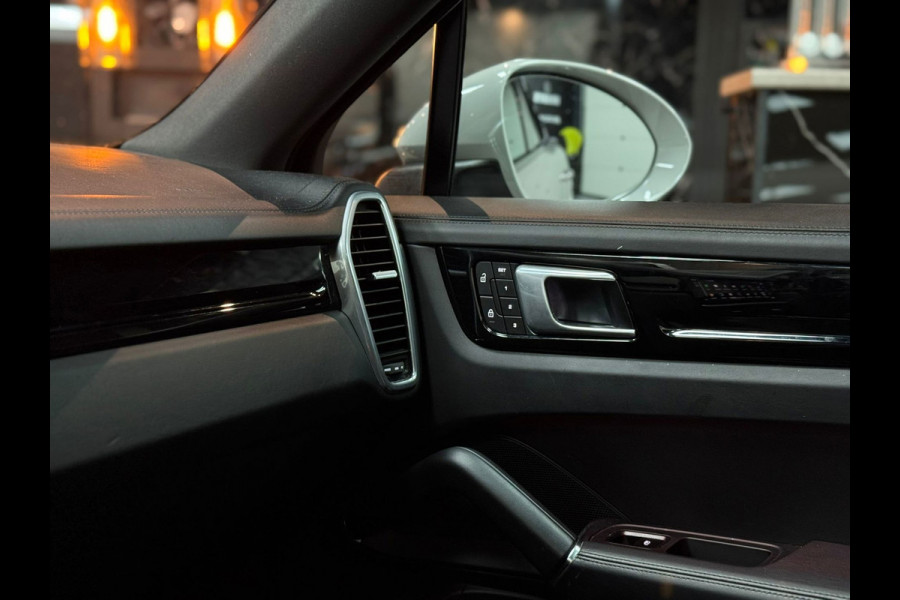 Porsche Cayenne Coupé 3.0 E-Hybrid|ACC|PANO|SPORTCHRONO|22''|SOFTCLOSE