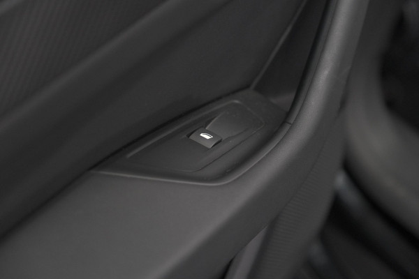 Peugeot 508 SW 1.6 HYbrid Allure | Drive Assist Plus | Elektronische Kofferklep | Camera | Apple Carplay