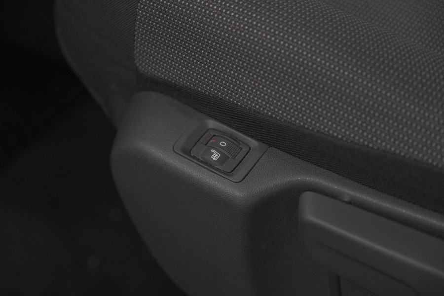 Citroën C3 Aircross PureTech 130 EAT6 Shine | Parkeersensoren | Apple Carplay | Stoelverwarming