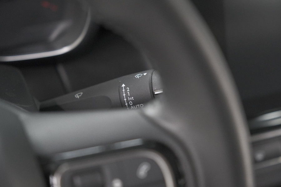 Citroën C3 Aircross PureTech 130 EAT6 Shine | Parkeersensoren | Apple Carplay | Stoelverwarming