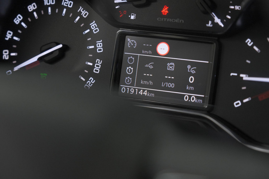 Citroën C3 Aircross PureTech 130 EAT6 Shine | Parkeersensoren | Apple Carplay | Stoelverwarming