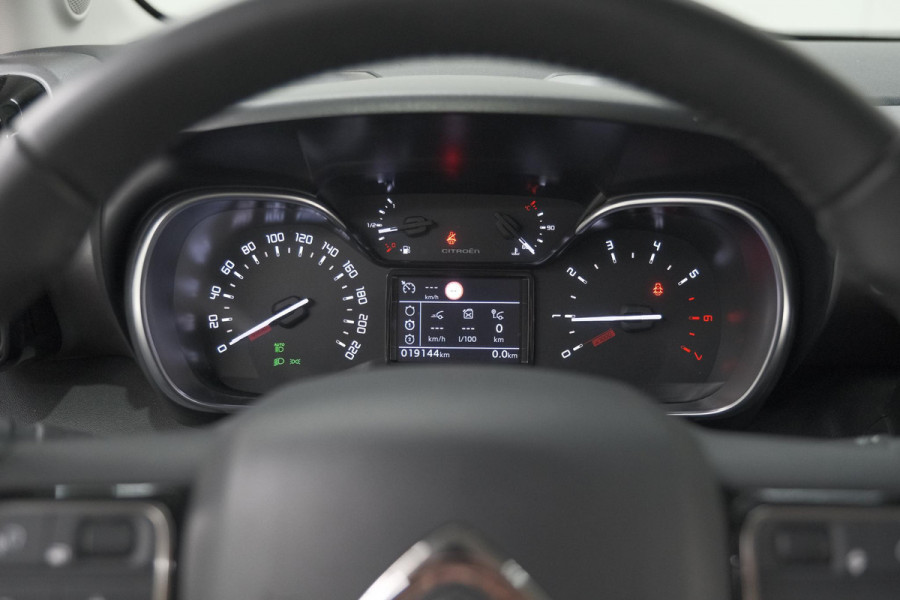 Citroën C3 Aircross PureTech 130 EAT6 Shine | Parkeersensoren | Apple Carplay | Stoelverwarming