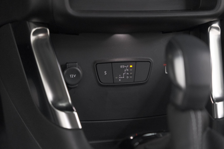 Citroën C3 Aircross PureTech 130 EAT6 Shine | Parkeersensoren | Apple Carplay | Stoelverwarming