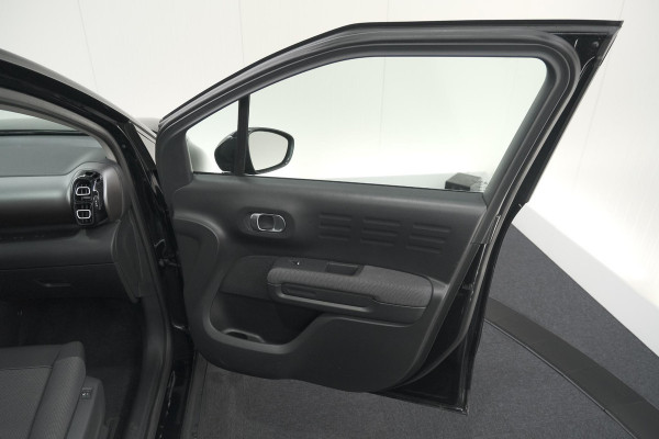 Citroën C3 Aircross PureTech 130 EAT6 Shine | Parkeersensoren | Apple Carplay | Stoelverwarming