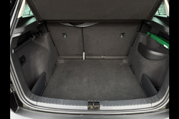 Škoda Karoq 1.5 TSI ACT Style | Pano | Elek. Trekhaak | LED | Carplay | Camera | Navi | PDC