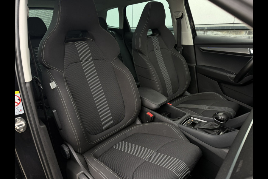 Škoda Karoq 1.5 TSI ACT Style | Pano | Elek. Trekhaak | LED | Carplay | Camera | Navi | PDC