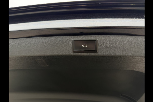 Škoda Karoq 1.5 TSI ACT Style | Pano | Elek. Trekhaak | LED | Carplay | Camera | Navi | PDC