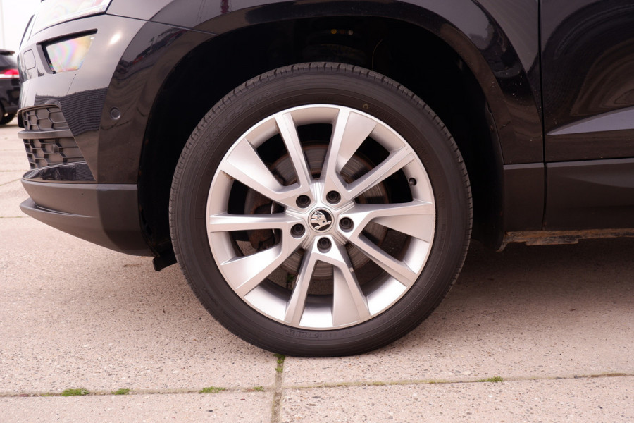 Škoda Karoq 1.5 TSI ACT Style | Pano | Elek. Trekhaak | LED | Carplay | Camera | Navi | PDC