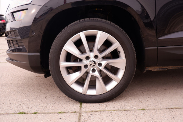 Škoda Karoq 1.5 TSI ACT Style | Pano | Elek. Trekhaak | LED | Carplay | Camera | Navi | PDC