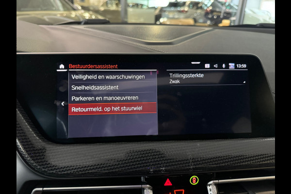 BMW 1-serie M135i xDrive High Executive Pano|Memory|HuD|H/K