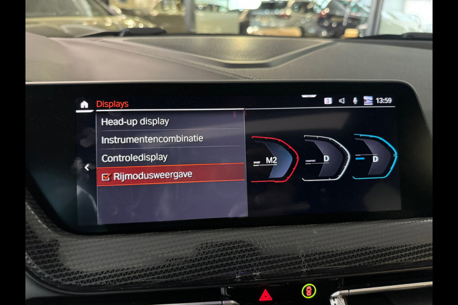 BMW 1-serie M135i xDrive High Executive Pano|Memory|HuD|H/K