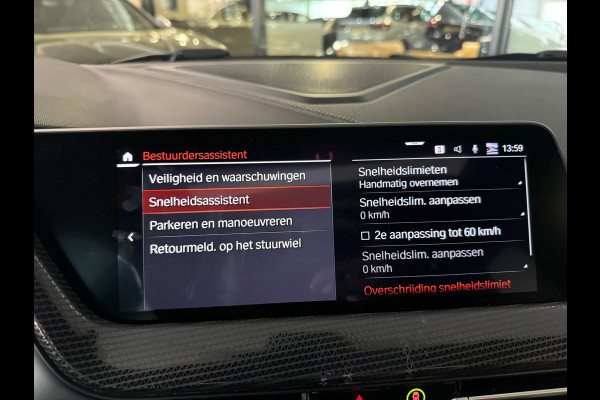 BMW 1-serie M135i xDrive High Executive Pano|Memory|HuD|H/K