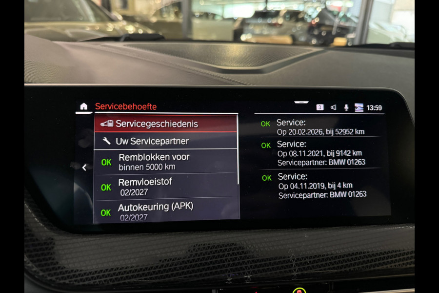 BMW 1-serie M135i xDrive High Executive Pano|Memory|HuD|H/K