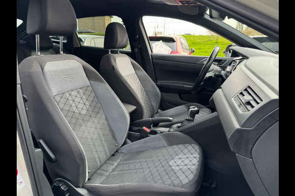 Volkswagen Taigo TSI 110PK DSG R-LINE BUSINESS IQ-LIGHT/CARPLAY/PANORAMADAK