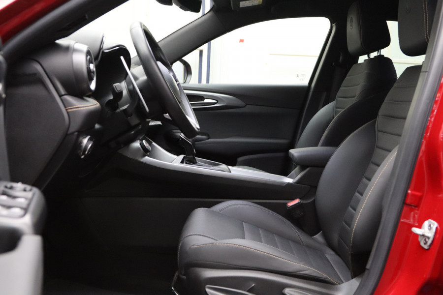 Alfa Romeo Tonale 1.3T PHEV 281 PK Edizione Speciale, Camera, Adap. Cruise Control, Dynamic Suspension