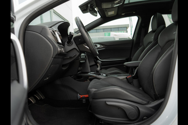 Kia Ceed Sportswagon 1.5 T-GDi GT-Line | Stoel en stuurverwarming | Schuifkanteldak | Afneembare Trekhaak |