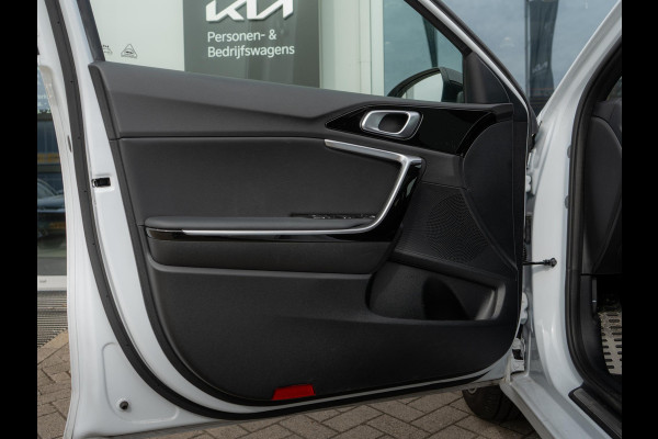 Kia Ceed Sportswagon 1.5 T-GDi GT-Line | Stoel en stuurverwarming | Schuifkanteldak | Afneembare Trekhaak |