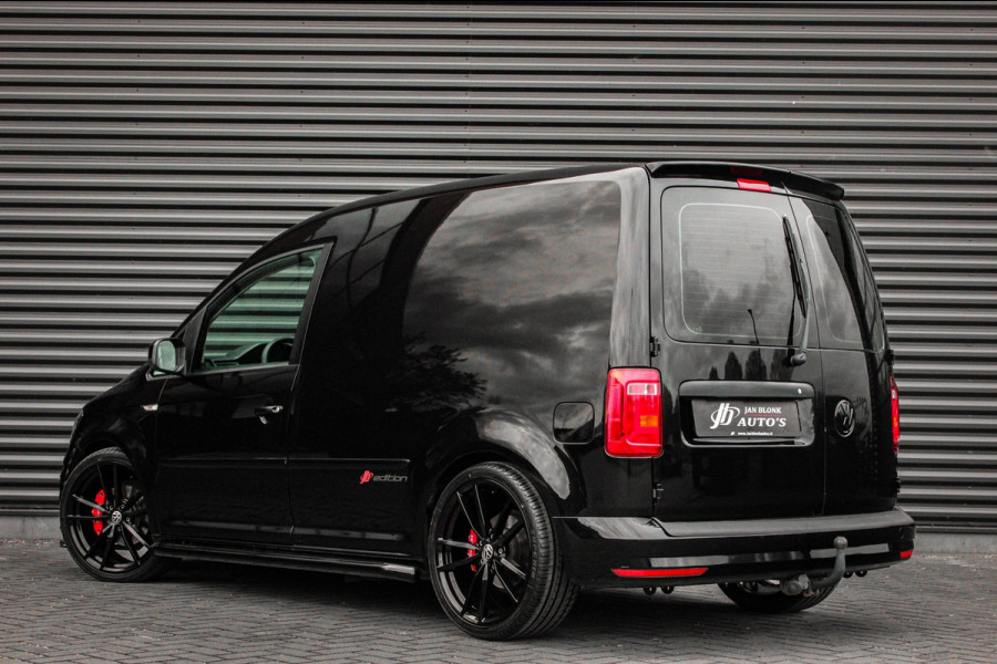 Volkswagen Caddy 2.0 TDI 185PK JB-EDITION / FULL BLACK / SCHROEFSET / LEDEREN BEKLEDING / NIEUWSTAAT / ELEK-PAKKET / AIRCO / APPLE