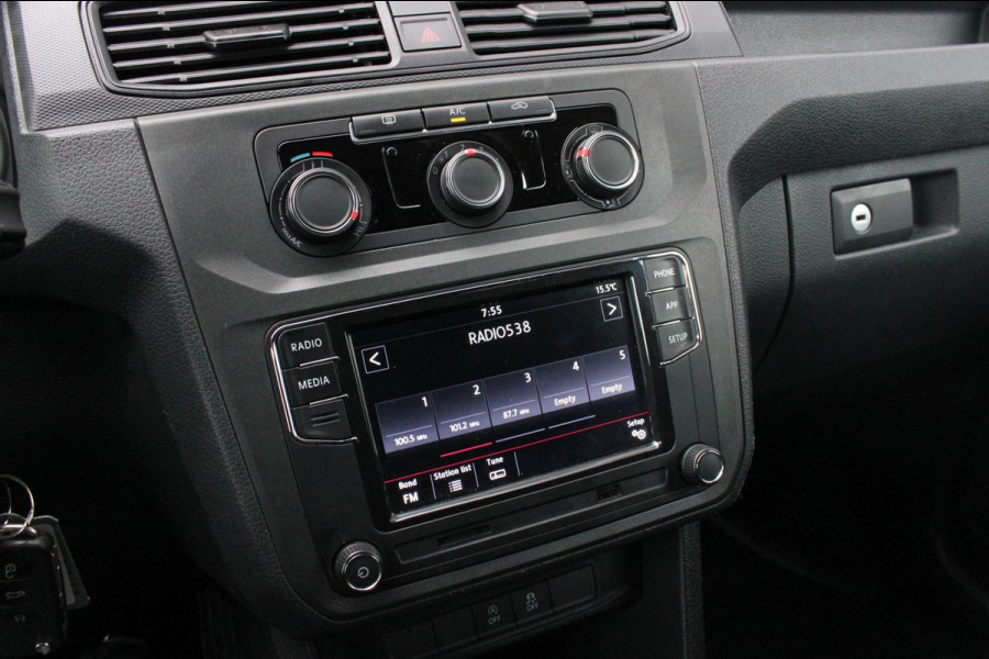 Volkswagen Caddy 2.0 TDI 185PK JB-EDITION / FULL BLACK / SCHROEFSET / LEDEREN BEKLEDING / NIEUWSTAAT / ELEK-PAKKET / AIRCO / APPLE