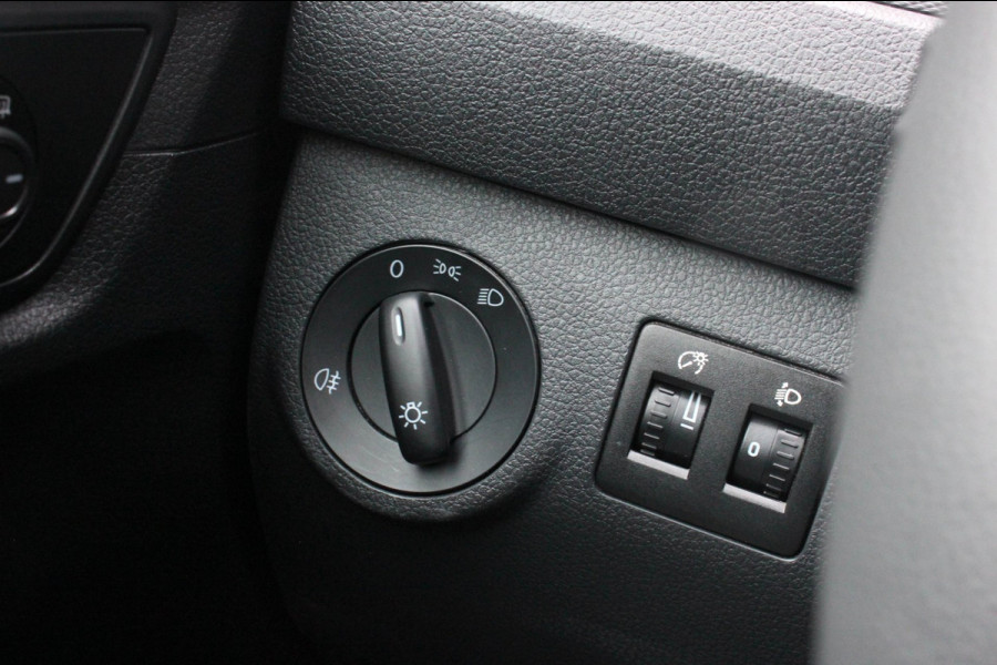 Volkswagen Caddy 2.0 TDI 185PK JB-EDITION / FULL BLACK / SCHROEFSET / LEDEREN BEKLEDING / NIEUWSTAAT / ELEK-PAKKET / AIRCO / APPLE