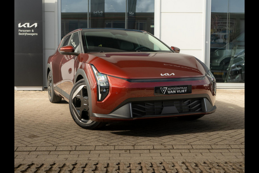Kia EV4 Plus Advanced 58.3 kWh | DIRECT LEVERBAAR | Schuifkanteldak | Navigatie | Stoel en stuurverwarming | H&K | Elektrische achterklep