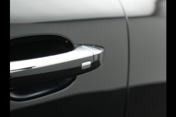 MG EHS 1.5 TGDI Luxury PHEV 259pk Dealer O.H | Panodak | 360 Camera | Adaptive Cruise | Lederen Sportstoelen Verwarmd | Blis | Keyless | Pilot Assist | Apple Carplay | Navigatie | Virtual | DAB | Plug In Hybrid |