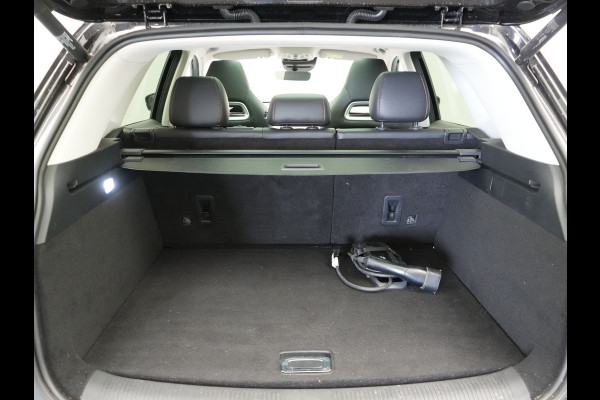 MG EHS 1.5 TGDI Luxury PHEV 259pk Dealer O.H | Panodak | 360 Camera | Adaptive Cruise | Lederen Sportstoelen Verwarmd | Blis | Keyless | Pilot Assist | Apple Carplay | Navigatie | Virtual | DAB | Plug In Hybrid |