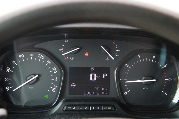 Peugeot Expert 2.0 BlueHDI 145PK Automaat Long Asphalt / Carplay / Camera / adaptieve cruise