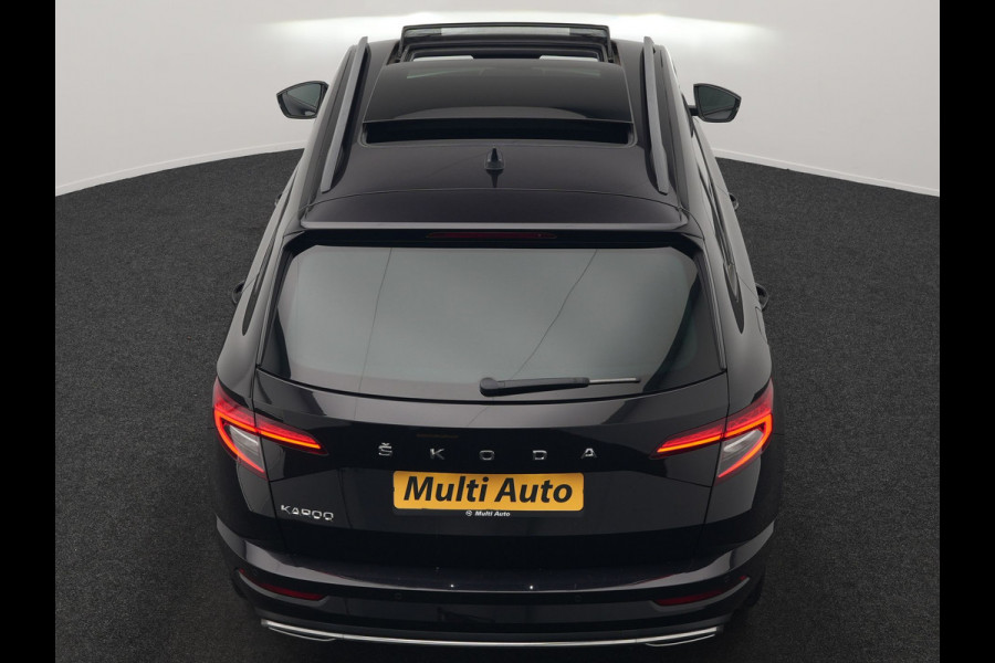 Škoda Karoq 1.5 TSI ACT Sportline 150pk DSG Dealer O.H | Trekhaak Afn. | Panodak | RS Sportstoelen Verwarmd | Adaptive Cruise | Sfeerverlichting | Camera | Apple Carplay | Keyless | Navigatie | DAB | 19" L.M |