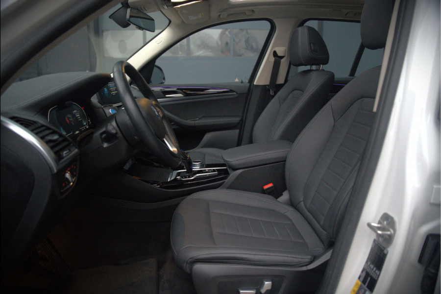 BMW iX3 Executive 80 kWh | Panoramadak | Keyless | Stoelverwarming | Camera | Adaptief Onderstel | Adaptive LED | Elektrische Stoelen | Apple Carplay | Navigatie | Ambiance Verlichting