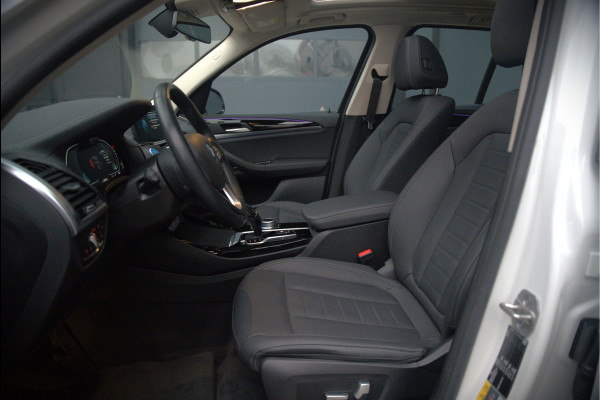 BMW iX3 Executive 80 kWh | Panoramadak | Keyless | Stoelverwarming | Camera | Adaptief Onderstel | Adaptive LED | Elektrische Stoelen | Apple Carplay | Navigatie | Ambiance Verlichting