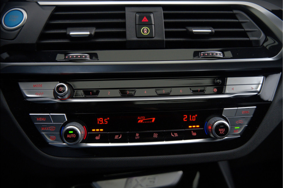 BMW iX3 Executive 80 kWh | Panoramadak | Keyless | Stoelverwarming | Camera | Adaptief Onderstel | Adaptive LED | Elektrische Stoelen | Apple Carplay | Navigatie | Ambiance Verlichting