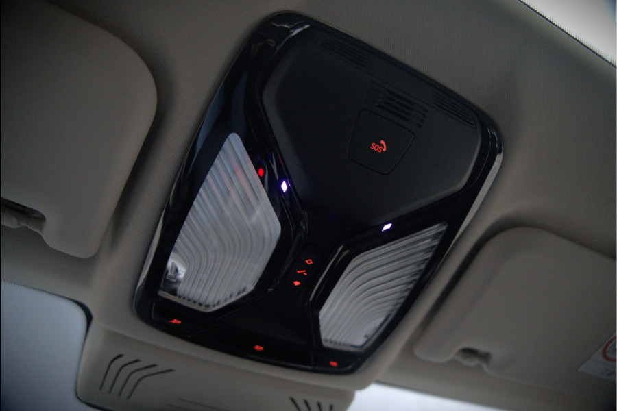 BMW iX3 Executive 80 kWh | Panoramadak | Keyless | Stoelverwarming | Camera | Adaptief Onderstel | Adaptive LED | Elektrische Stoelen | Apple Carplay | Navigatie | Ambiance Verlichting