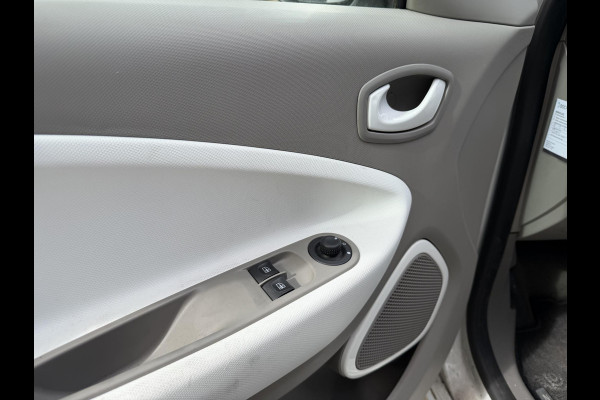 Renault ZOE R90 LIFE KOOP-ACCU-SOH 91% BI-TONE GARANTIE 2029* NAVIGATIE . APPLE CARPLAY & ANDRIOD AUTO . 1 EIGENAAR .