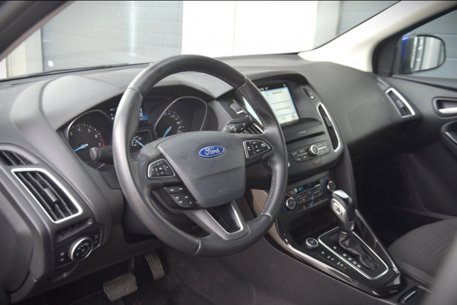 Ford Focus 1.5 Titanium CAMERA/APPLE CARPLAY/VERWARMDE VOORRUIT