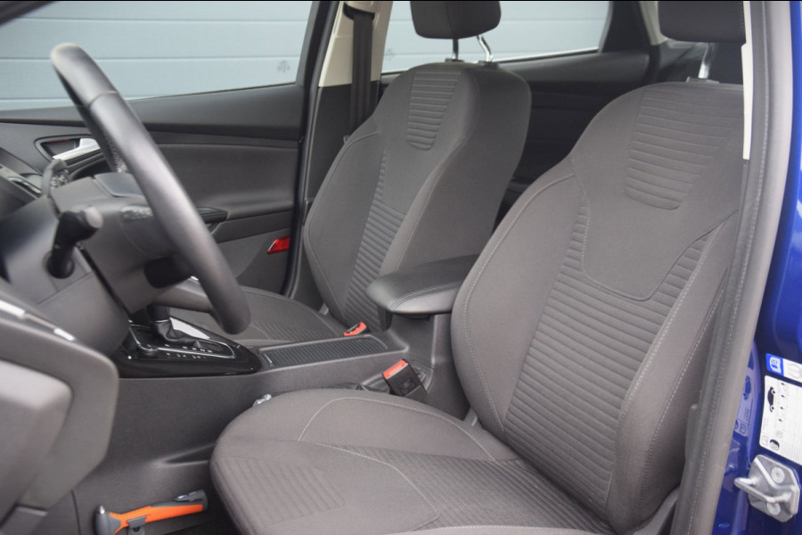 Ford Focus 1.5 Titanium CAMERA/APPLE CARPLAY/VERWARMDE VOORRUIT