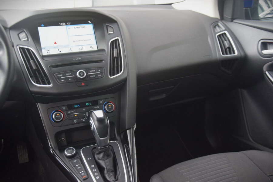 Ford Focus 1.5 Titanium CAMERA/APPLE CARPLAY/VERWARMDE VOORRUIT
