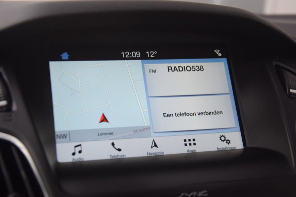 Ford Focus 1.5 Titanium CAMERA/APPLE CARPLAY/VERWARMDE VOORRUIT