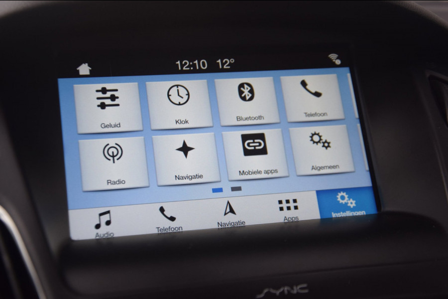 Ford Focus 1.5 Titanium CAMERA/APPLE CARPLAY/VERWARMDE VOORRUIT
