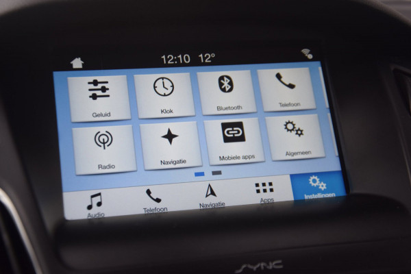 Ford Focus 1.5 Titanium CAMERA/APPLE CARPLAY/VERWARMDE VOORRUIT