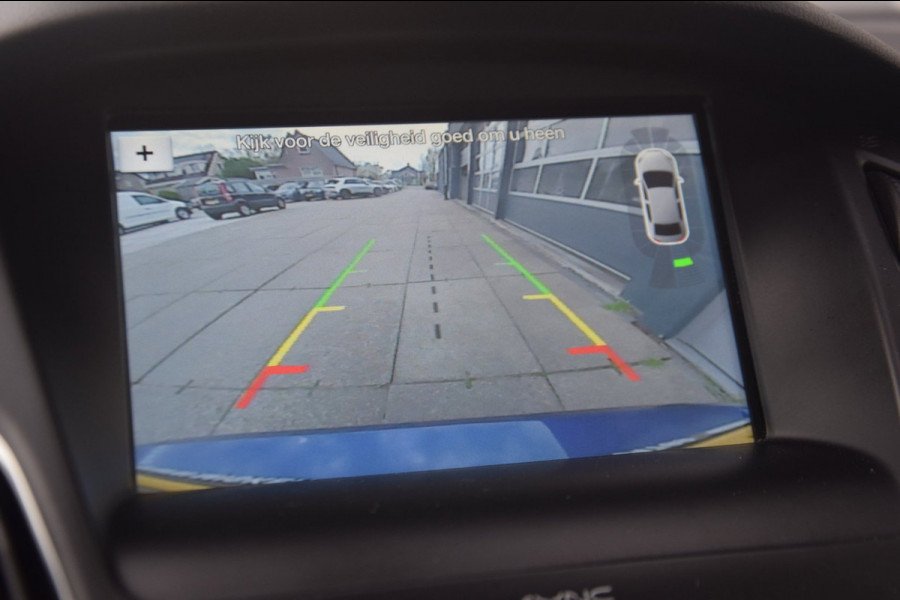 Ford Focus 1.5 Titanium CAMERA/APPLE CARPLAY/VERWARMDE VOORRUIT