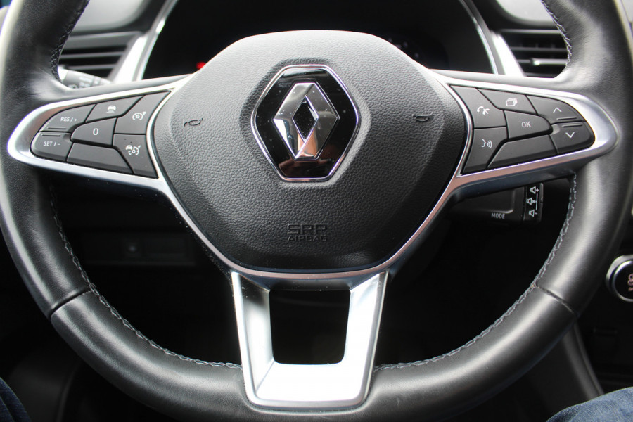 Renault Captur 1.3 TCe 140 Initiale Paris , 1500kg Trekgewicht Climate control , Bluetooth , Navigtie , Camera Cruise control , Parkeersensoren