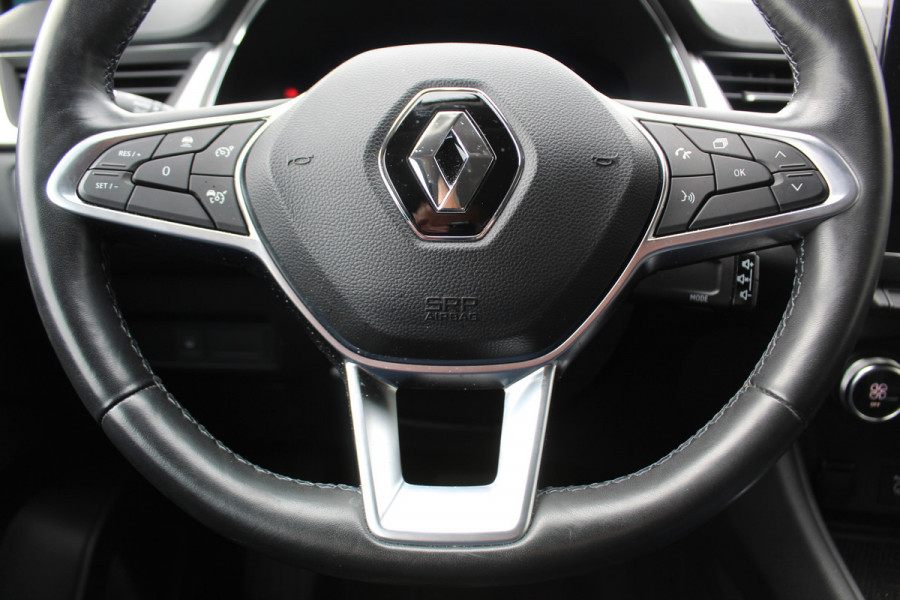 Renault Captur 1.3 TCe 140 Initiale Paris , 1500kg Trekgewicht Climate control , Bluetooth , Navigtie , Camera Cruise control , Parkeersensoren