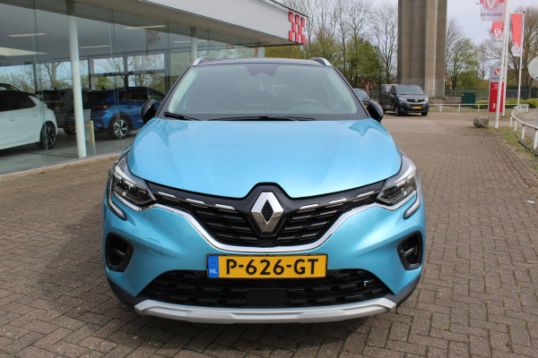 Renault Captur 1.3 TCe 140 Initiale Paris , 1500kg Trekgewicht Climate control , Bluetooth , Navigtie , Camera Cruise control , Parkeersensoren