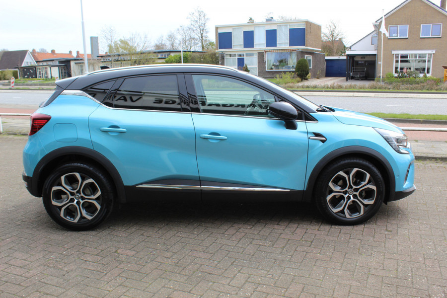 Renault Captur 1.3 TCe 140 Initiale Paris , 1500kg Trekgewicht Climate control , Bluetooth , Navigtie , Camera Cruise control , Parkeersensoren