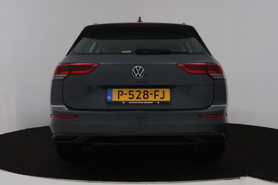 Volkswagen Golf Variant 1.0 eTSI Sport (AUTOMAAT, NAVIGATIE, PARKEERSENSOREN, GOED ONDERHOUDEN)